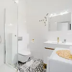 Shortstaypoland Plac Mirowski Apartamento Varsóvia