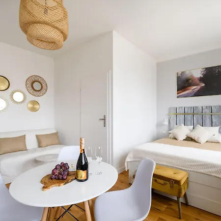 Shortstaypoland Plac Mirowski