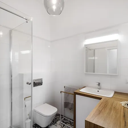 Shortstaypoland Plac Mirowski * Varsovie