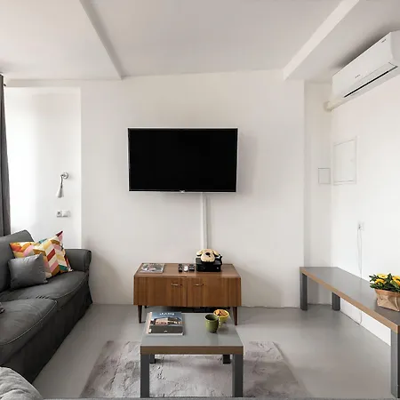 Shortstaypoland Plac Mirowski * Varsovia