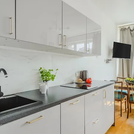 Shortstaypoland Plac Mirowski ワルシャワ