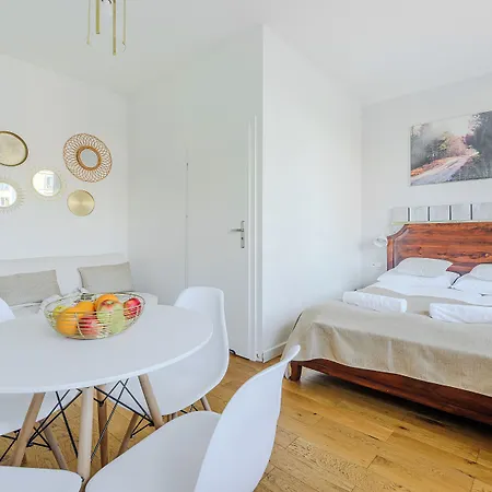 شقة Shortstaypoland Plac Mirowski وارسو